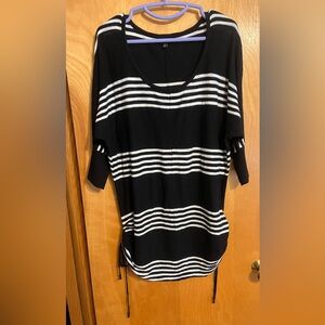 New Torrid size 2x Black and White Striped Women's Top Tunic